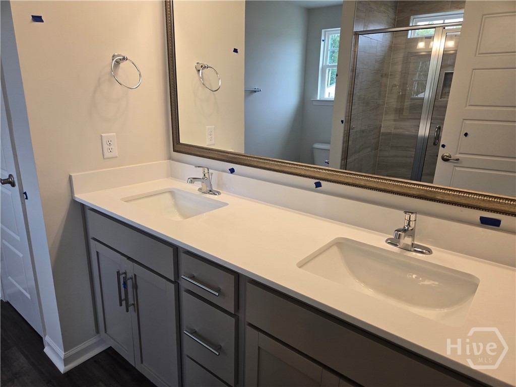 205 Pinebury Road Property Photo 22