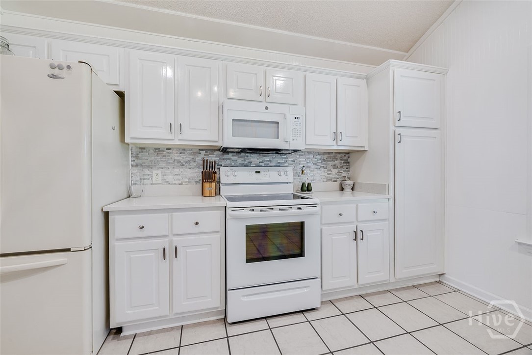 109 Kensington Circle Property Photo 14