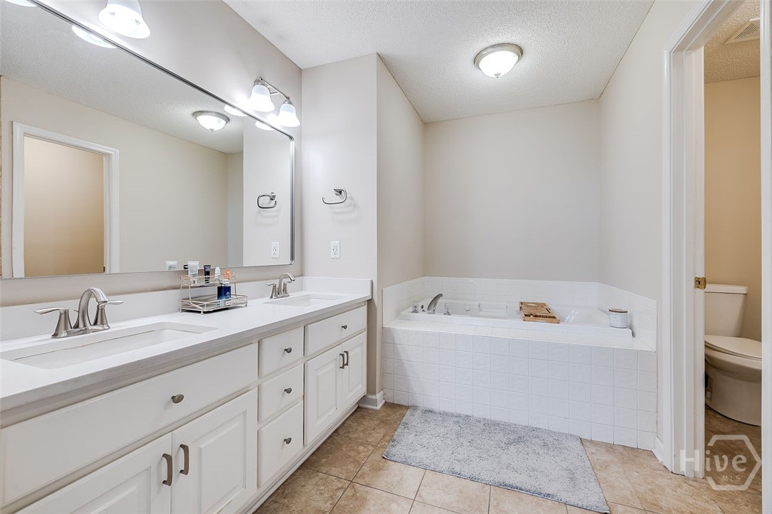 109 Kensington Circle Property Photo 27