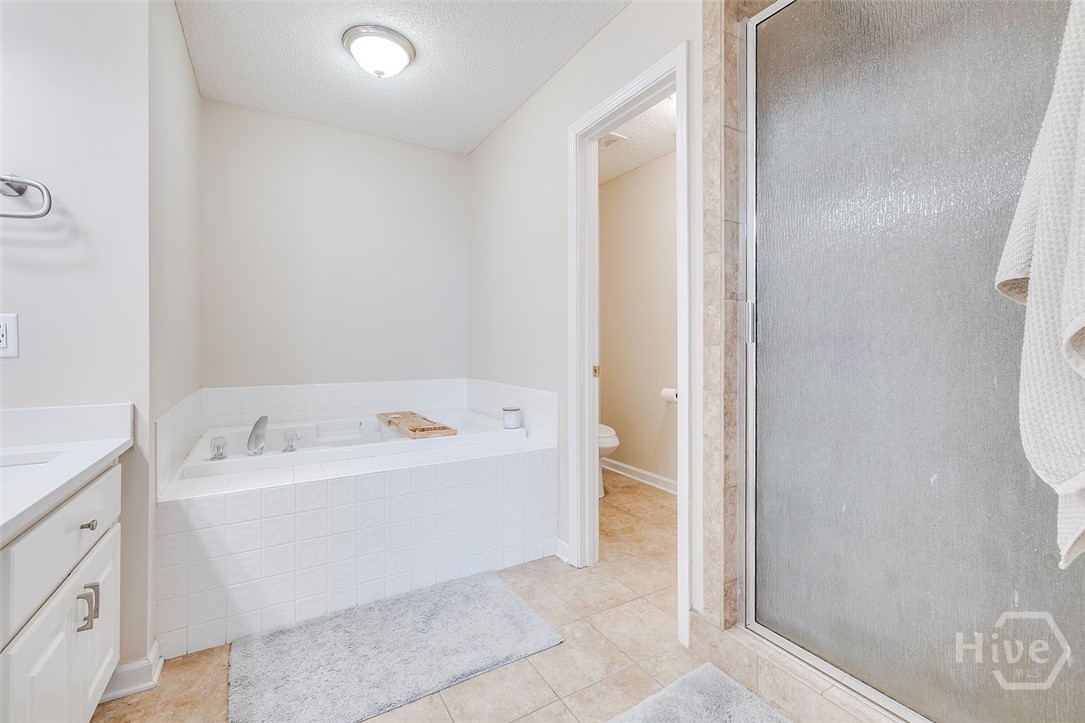 109 Kensington Circle Property Photo 28