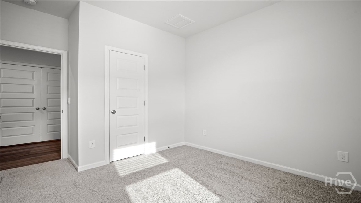 1068 Lakes Boulevard Property Photo 23