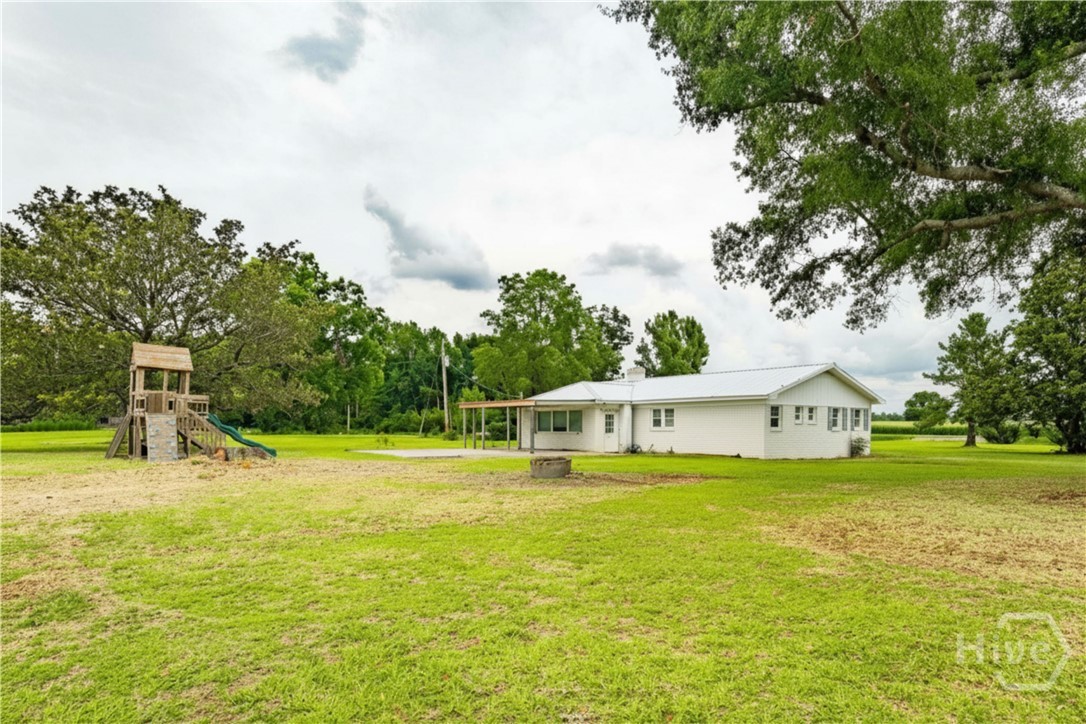 16877 Highway 129 S Property Photo 6