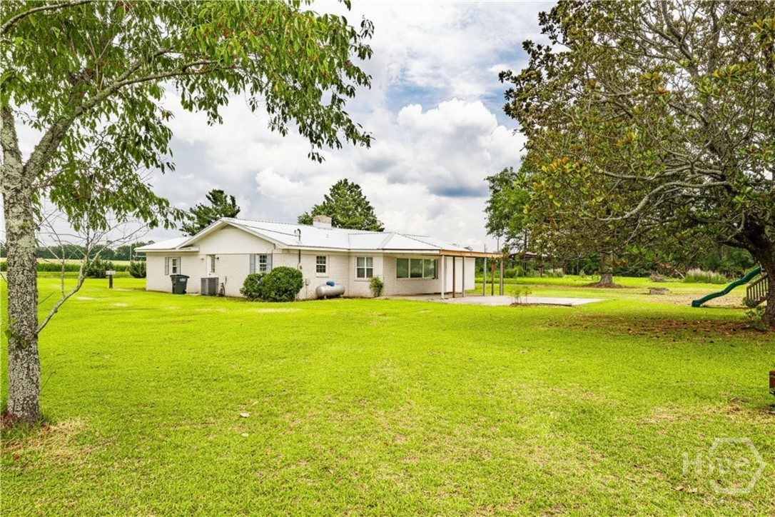 16877 Highway 129 S Property Photo 9