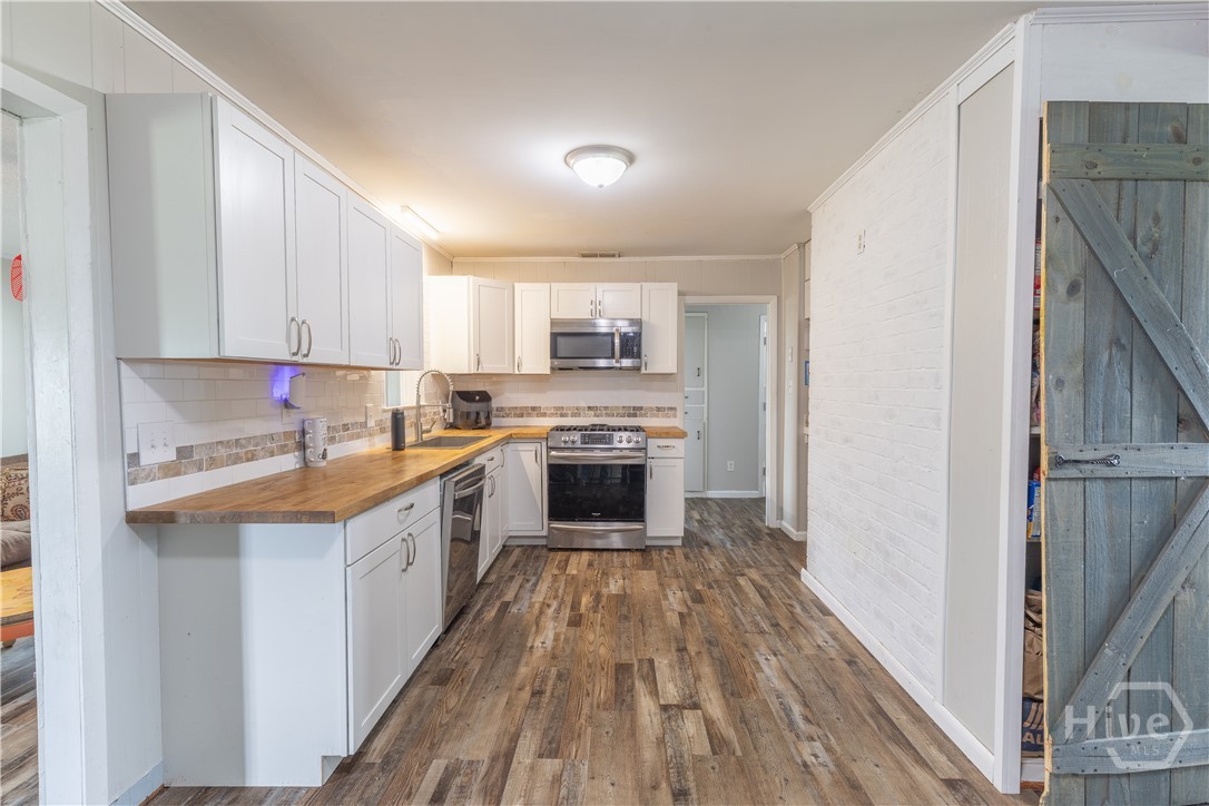 16877 Highway 129 S Property Photo 18