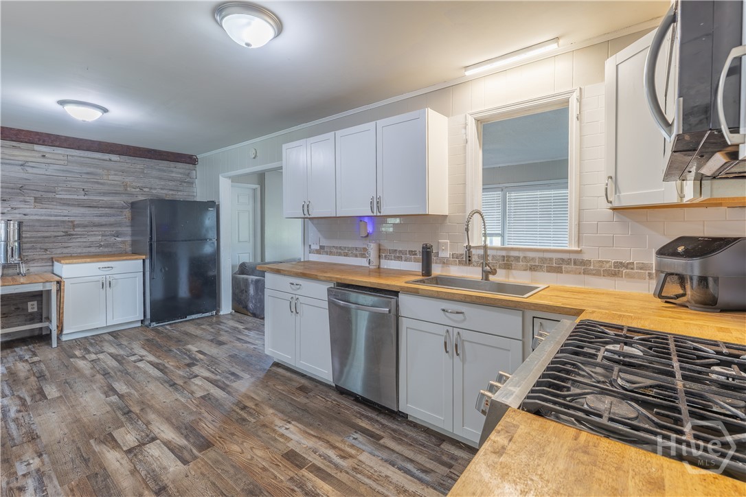 16877 Highway 129 S Property Photo 19