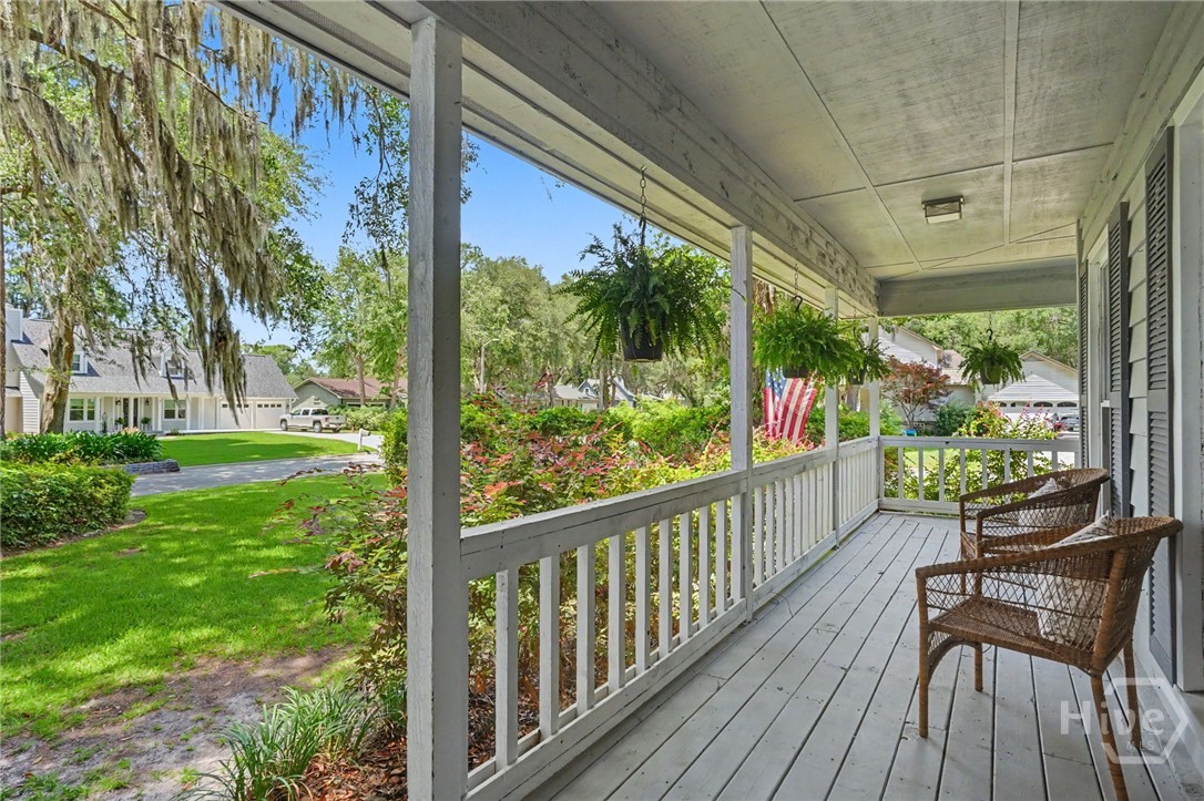 5 Lantern Lane Property Photo 4