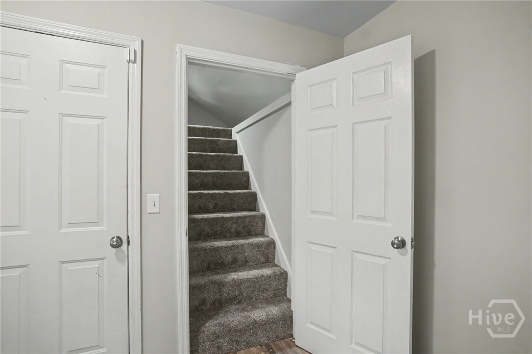 5 Lantern Lane Property Photo 25