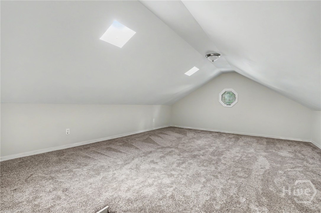 5 Lantern Lane Property Photo 26