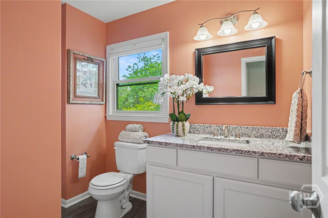 5 Lantern Lane Property Photo 32