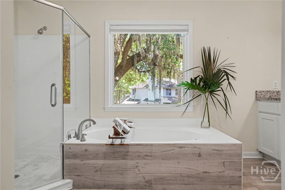 5 Lantern Lane Property Photo 36
