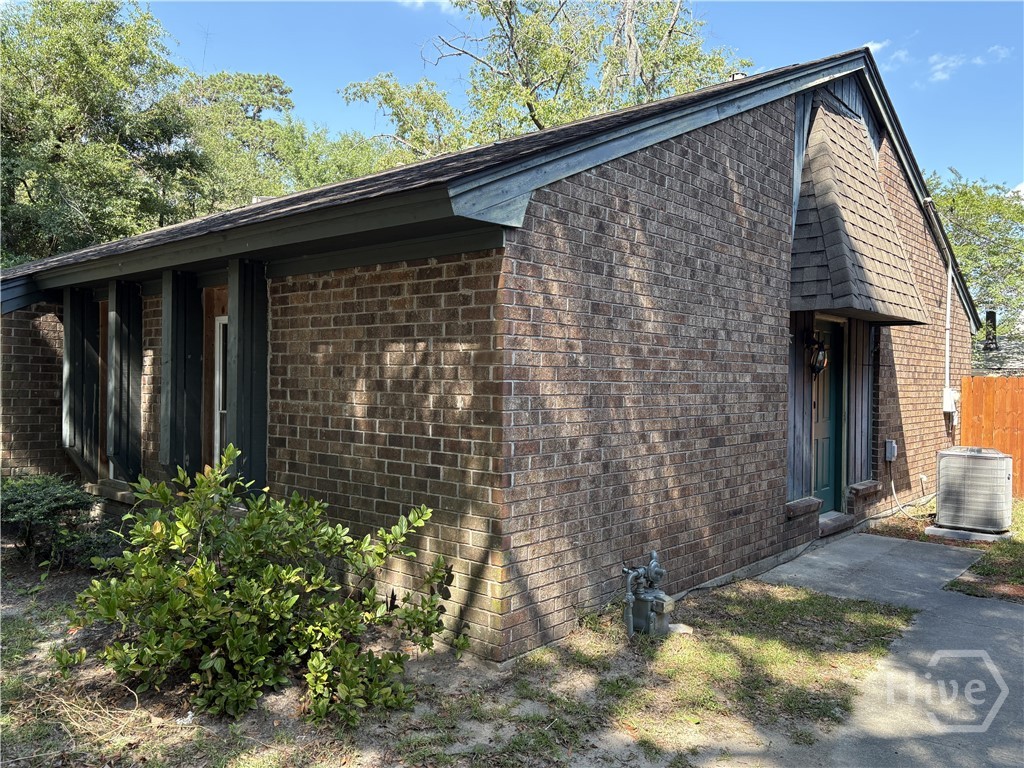 432 Edgewater Road Property Photo 3