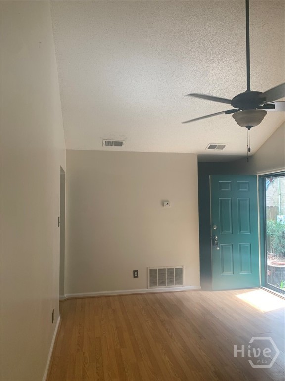 432 Edgewater Road Property Photo 5