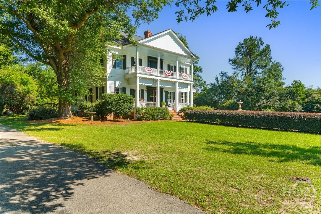 8075 Lakeview Road Property Photo 7