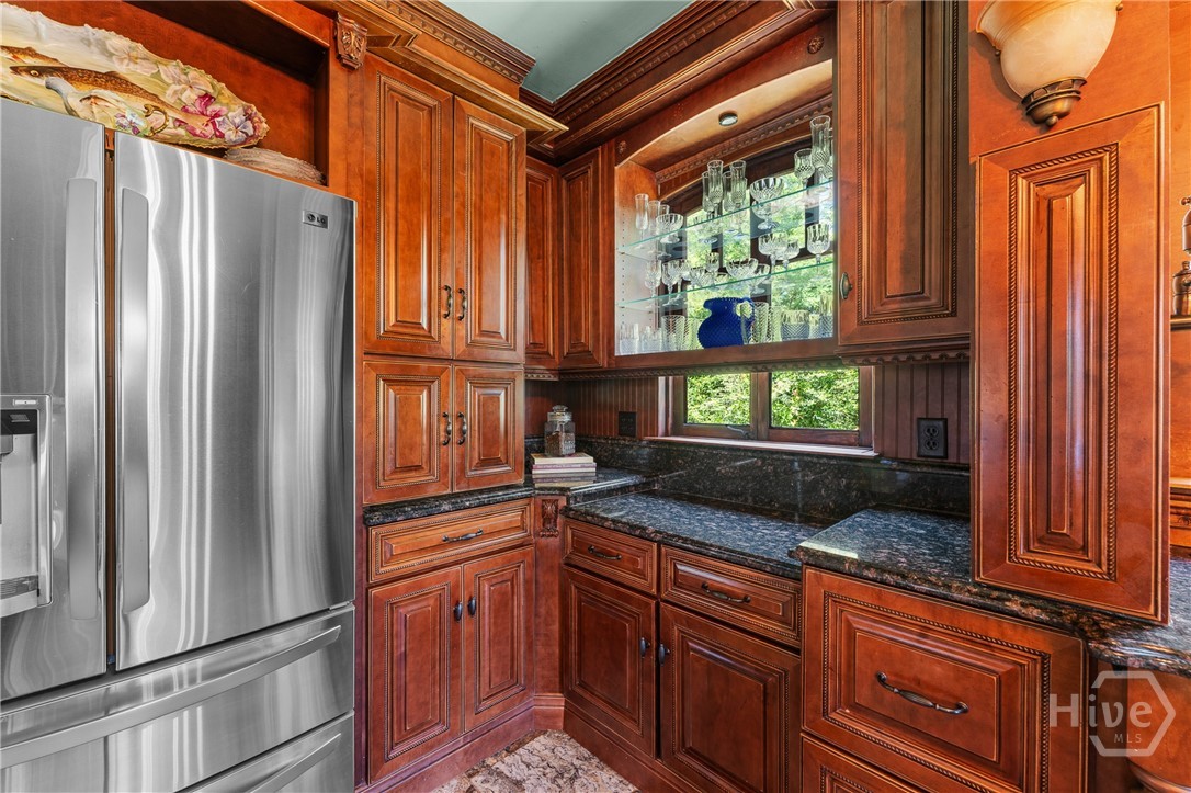 8075 Lakeview Road Property Photo 30