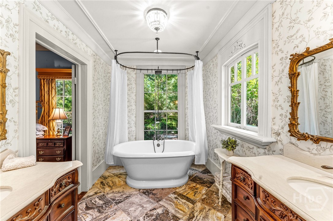 8075 Lakeview Road Property Photo 38