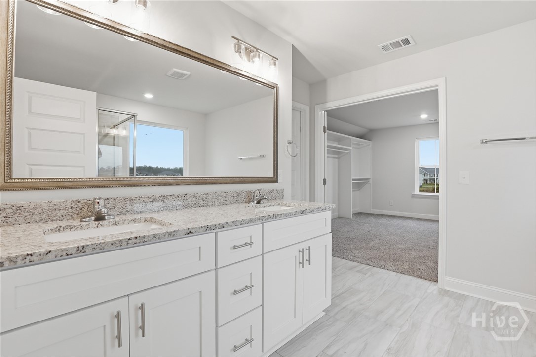 124 Little Ben Court Property Photo 13