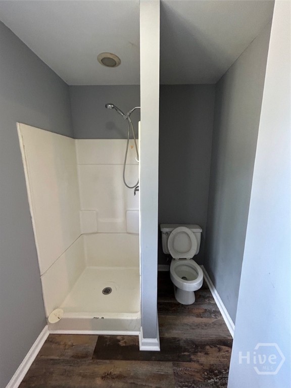 843 Prosperity Drive Property Photo 12