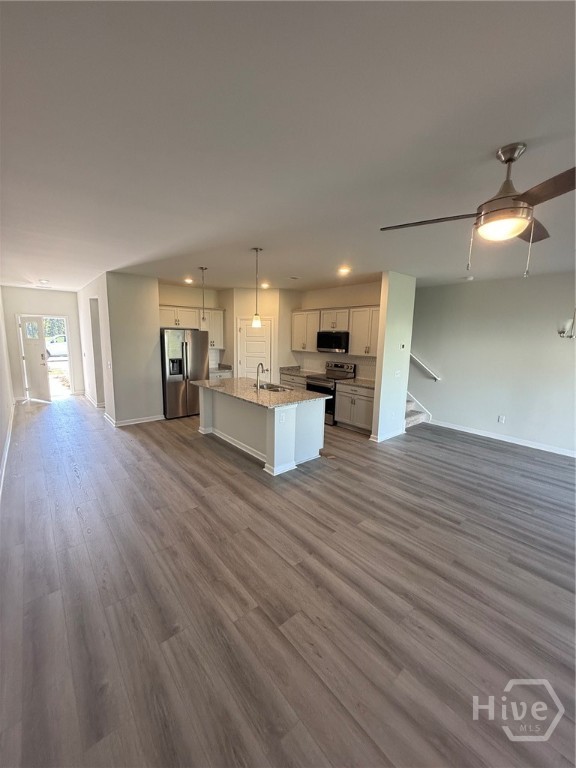 203 Pinebury Drive Property Photo 4