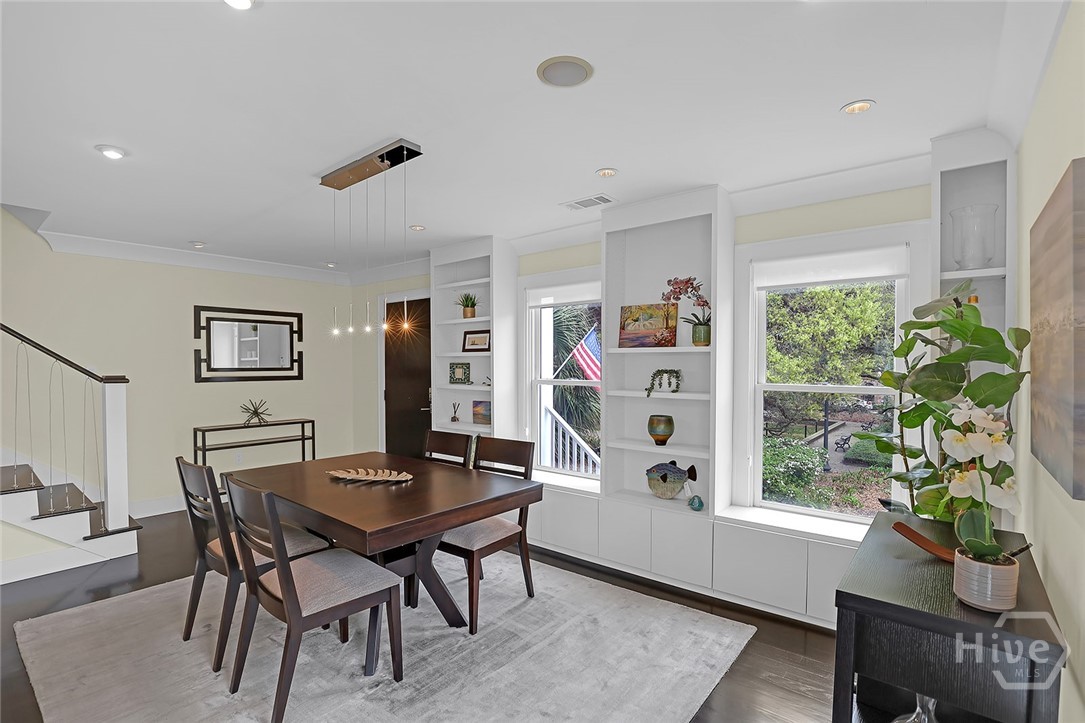 231 Houston Street Property Photo 11