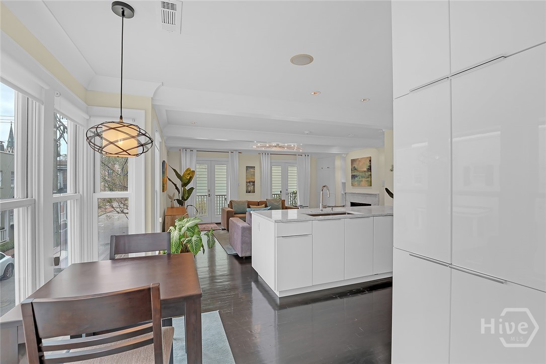 231 Houston Street Property Photo 13