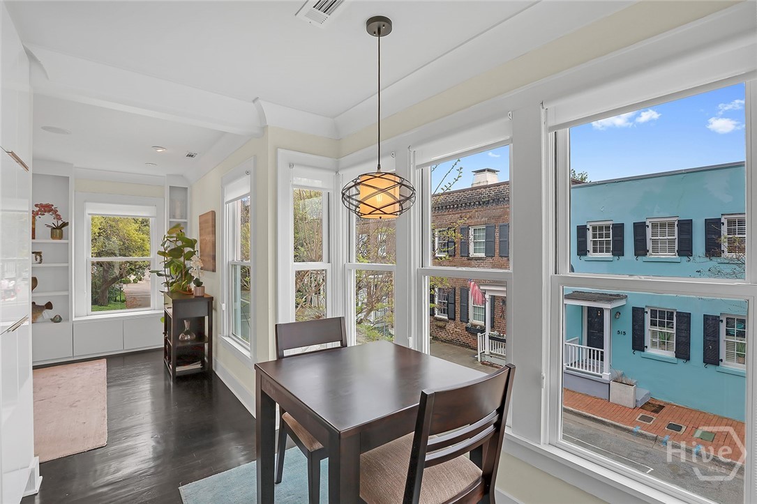 231 Houston Street Property Photo 15