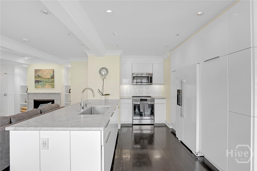 231 Houston Street Property Photo 16