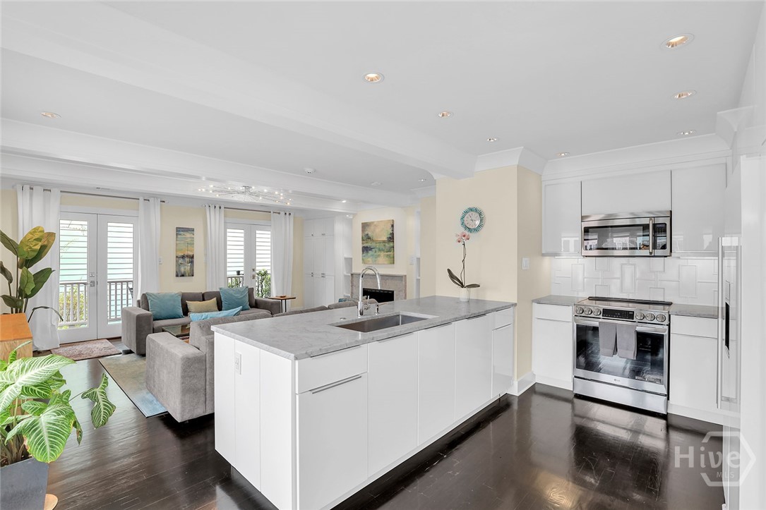 231 Houston Street Property Photo 18