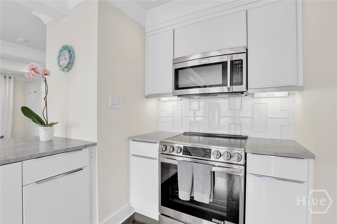 231 Houston Street Property Photo 22