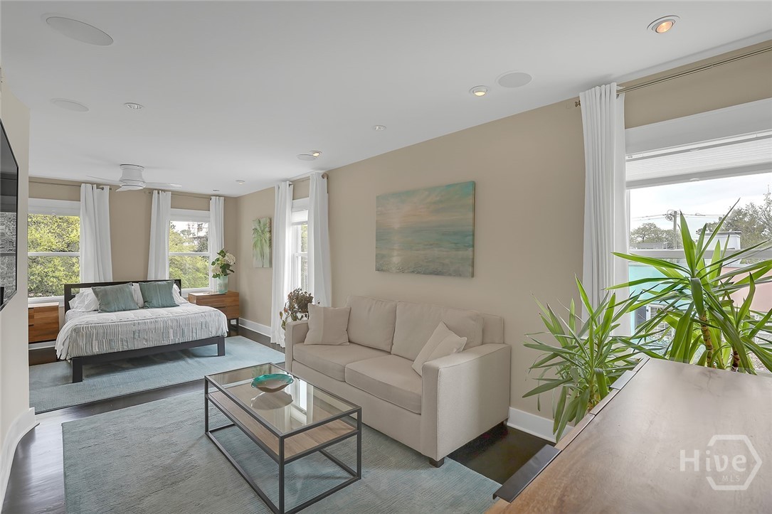 231 Houston Street Property Photo 29