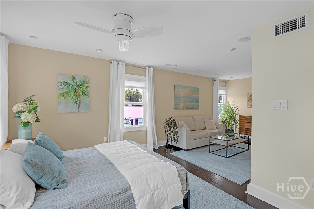 231 Houston Street Property Photo 30
