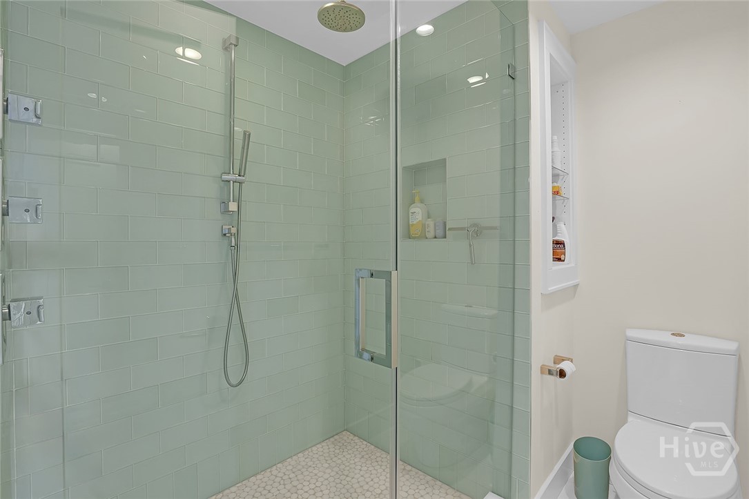 231 Houston Street Property Photo 35