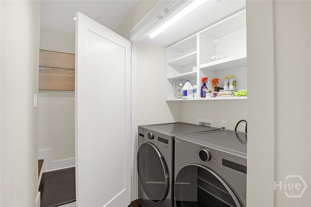 231 Houston Street Property Photo 38