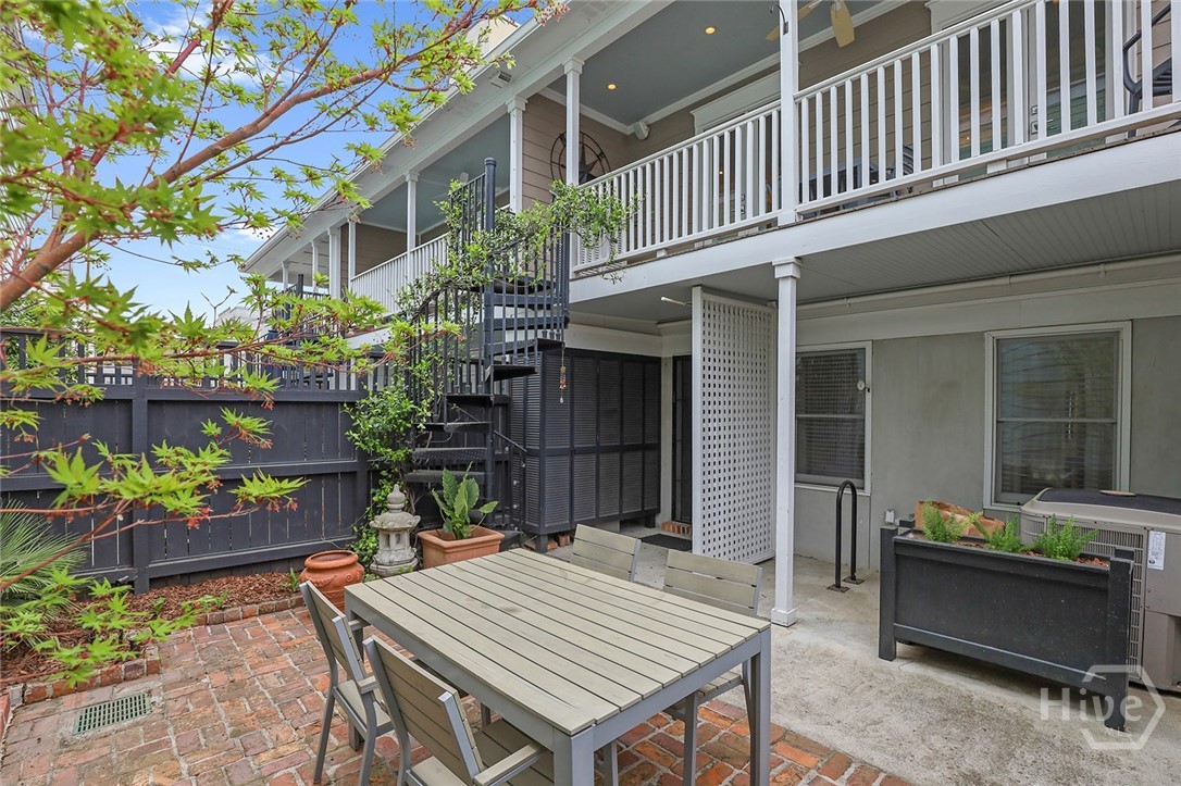 231 Houston Street Property Photo 47