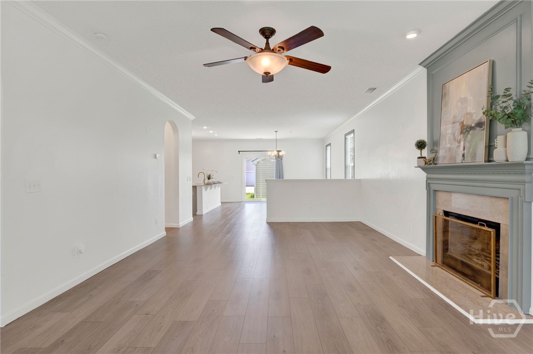12 Greatwood Way Property Photo 8