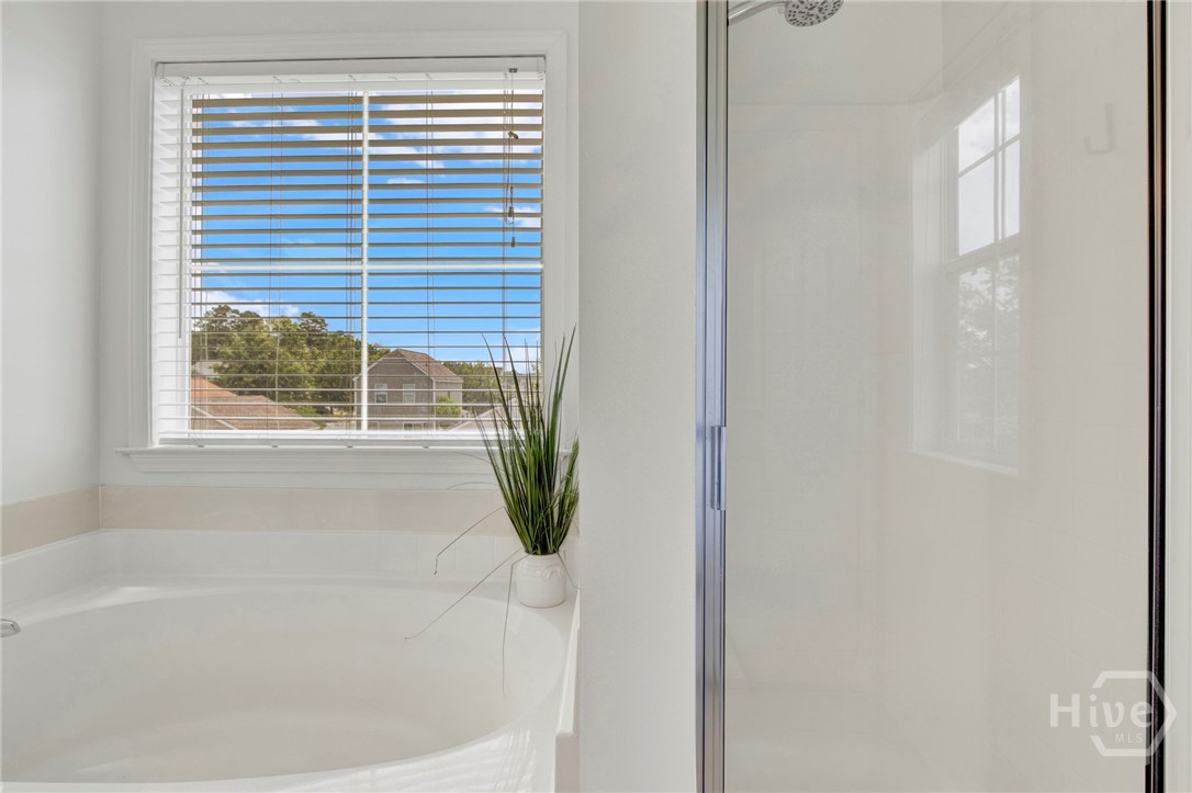 12 Greatwood Way Property Photo 18
