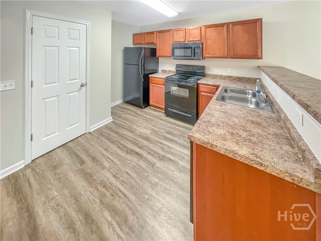 40 Transom Road Property Photo 4