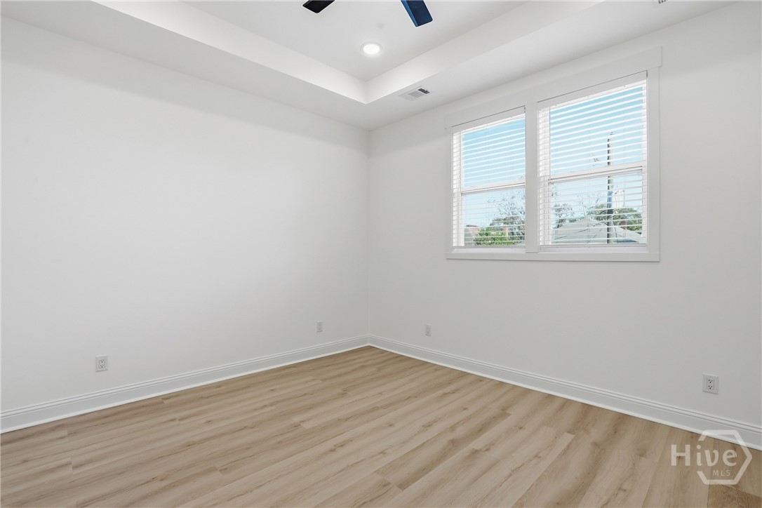 1230 E Anderson Street Property Photo 37