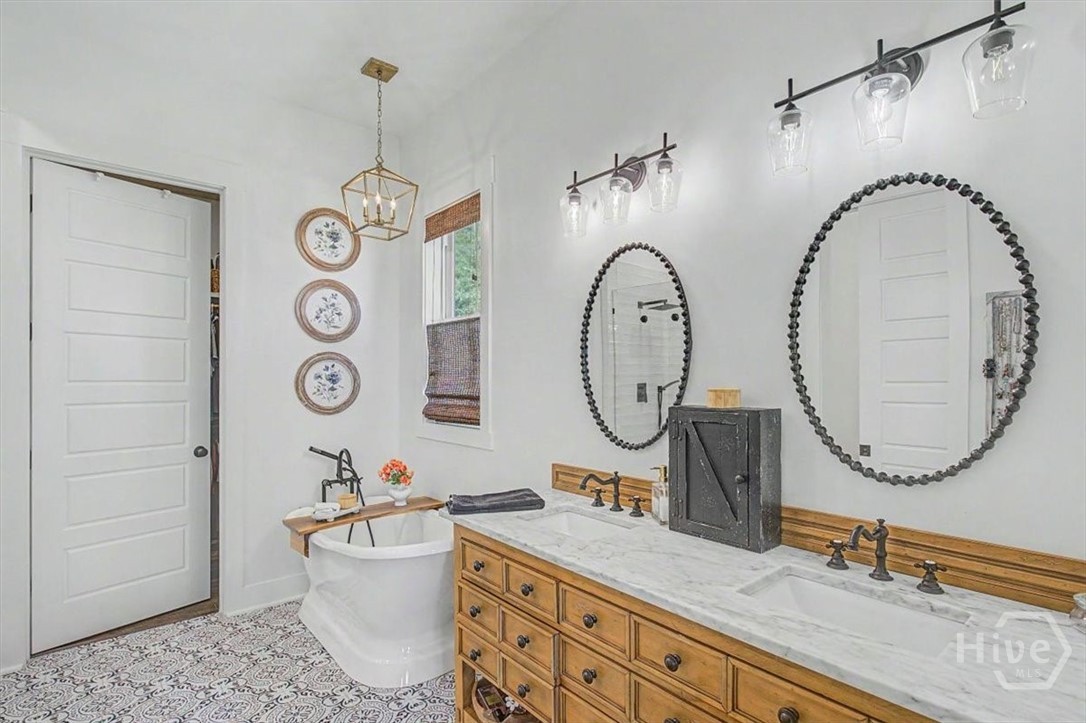 164 River Road Property Photo 17