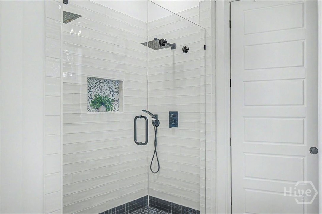 164 River Road Property Photo 18