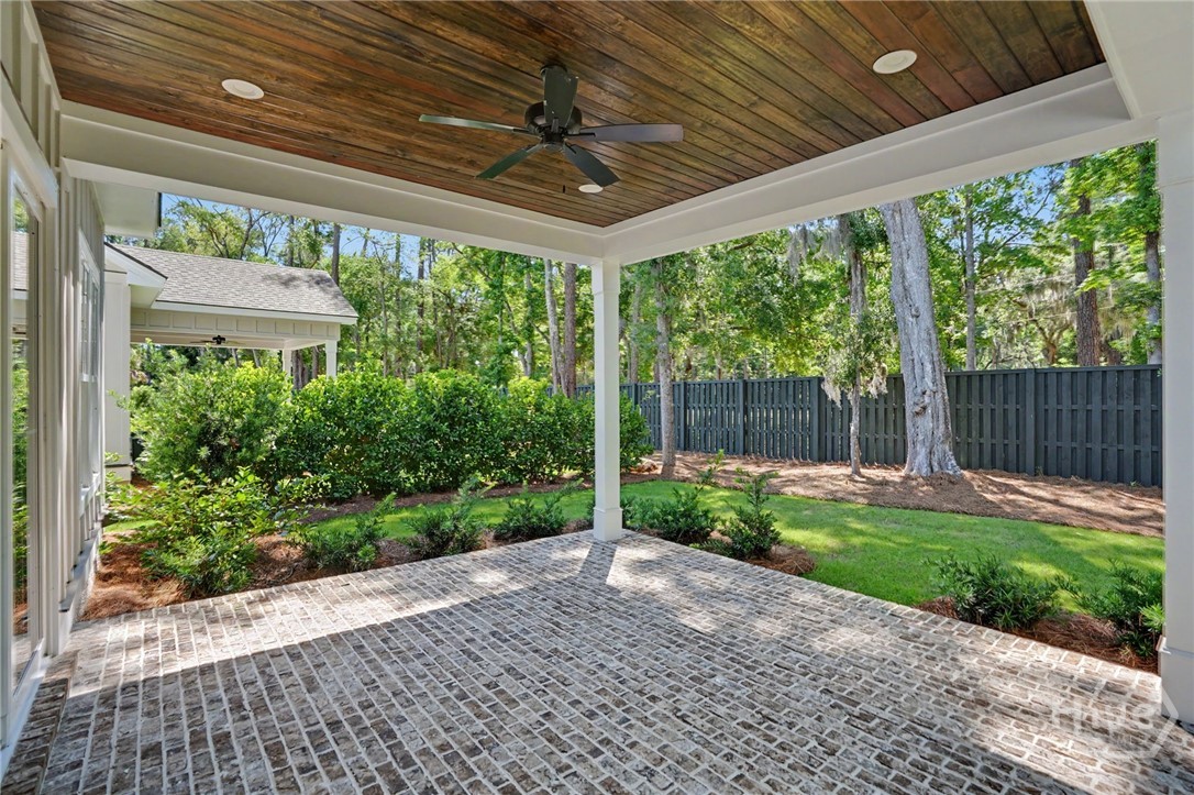 110 Grand Harbor Circle Property Photo 30