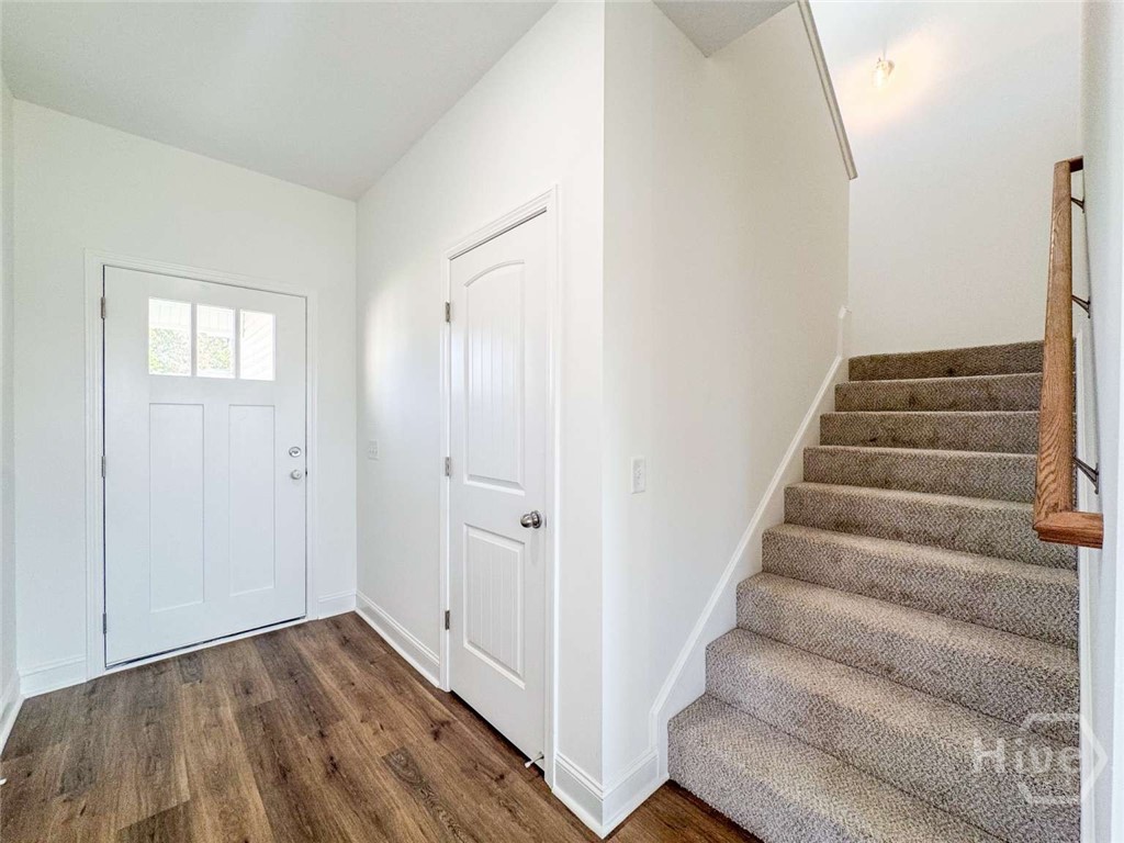 24 Medler Court Ne Property Photo 4