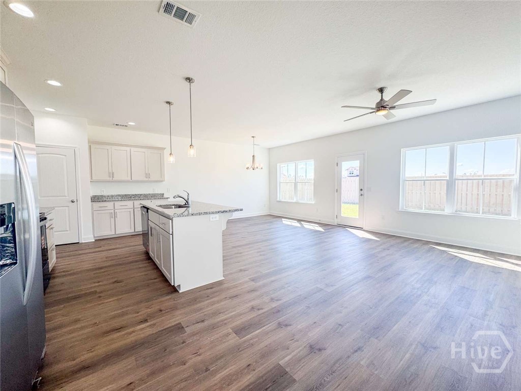 24 Medler Court Ne Property Photo 5