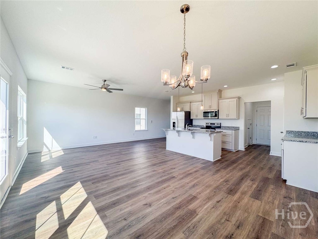 24 Medler Court Ne Property Photo 9
