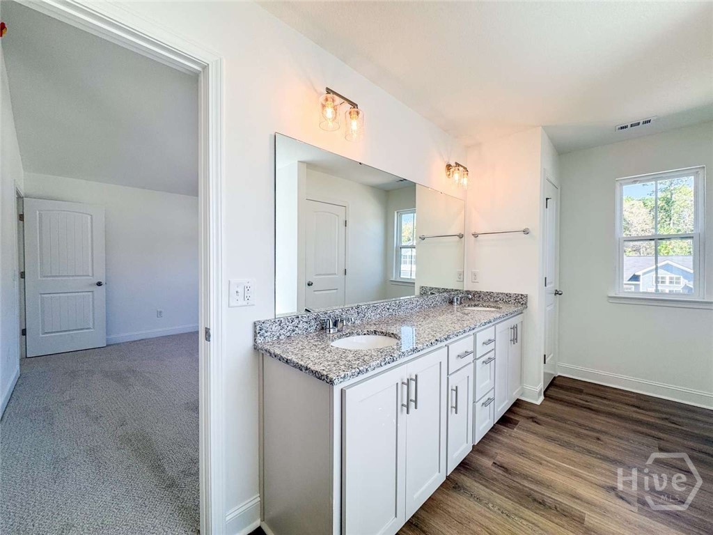 24 Medler Court Ne Property Photo 17