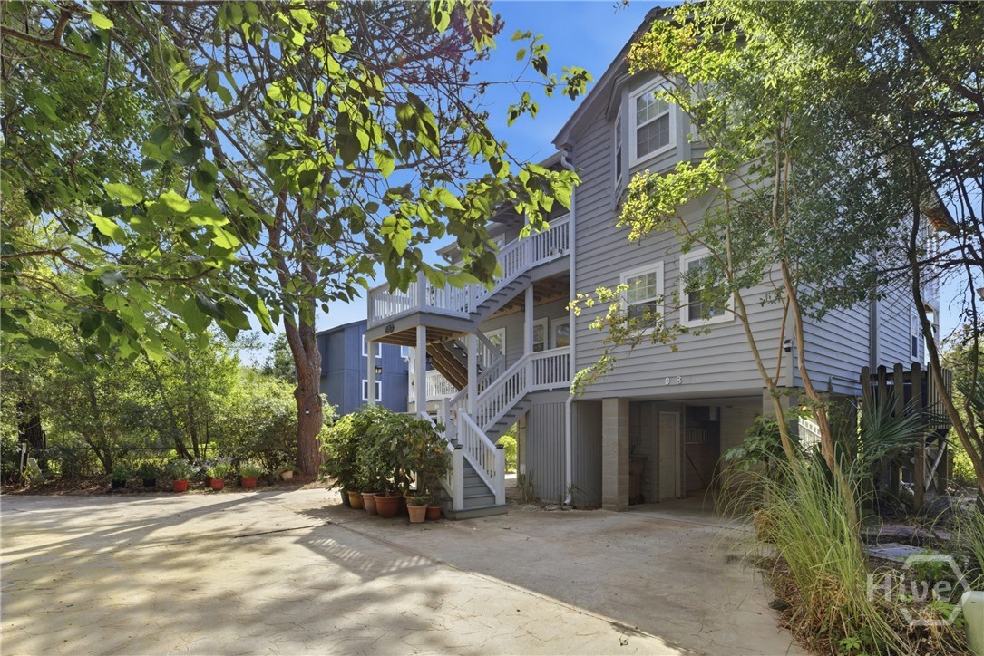 8 Lighthouse Lane Property Photo 2