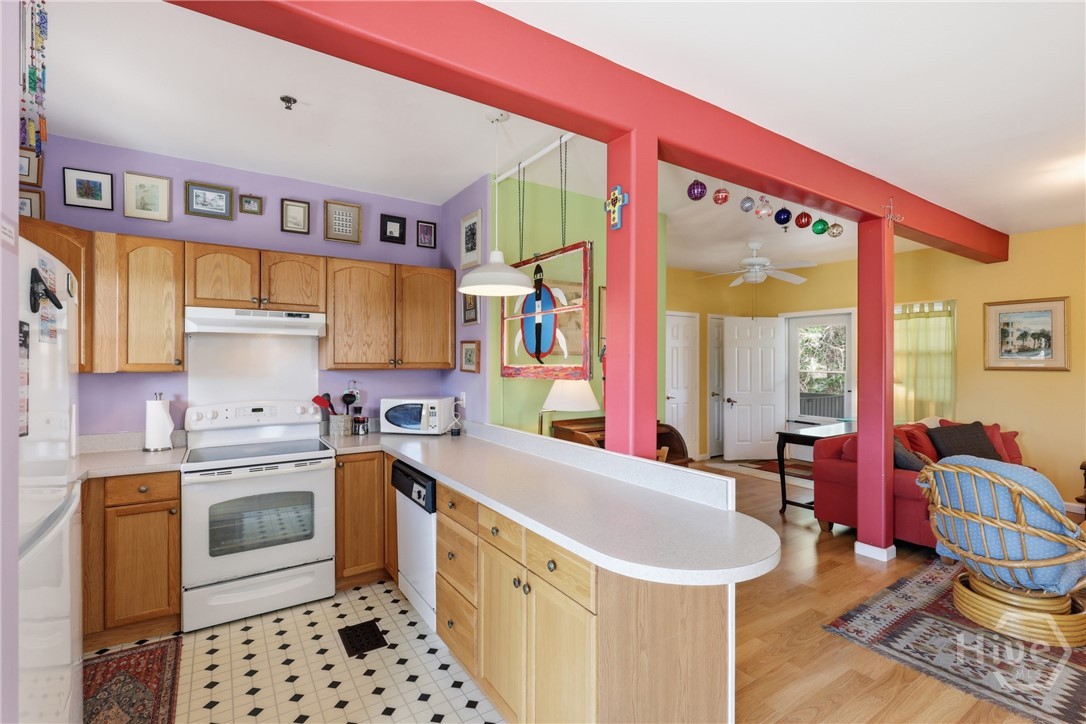 8 Lighthouse Lane Property Photo 12