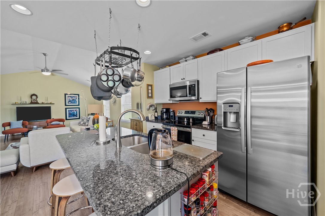 139 Greystone Drive Property Photo 13