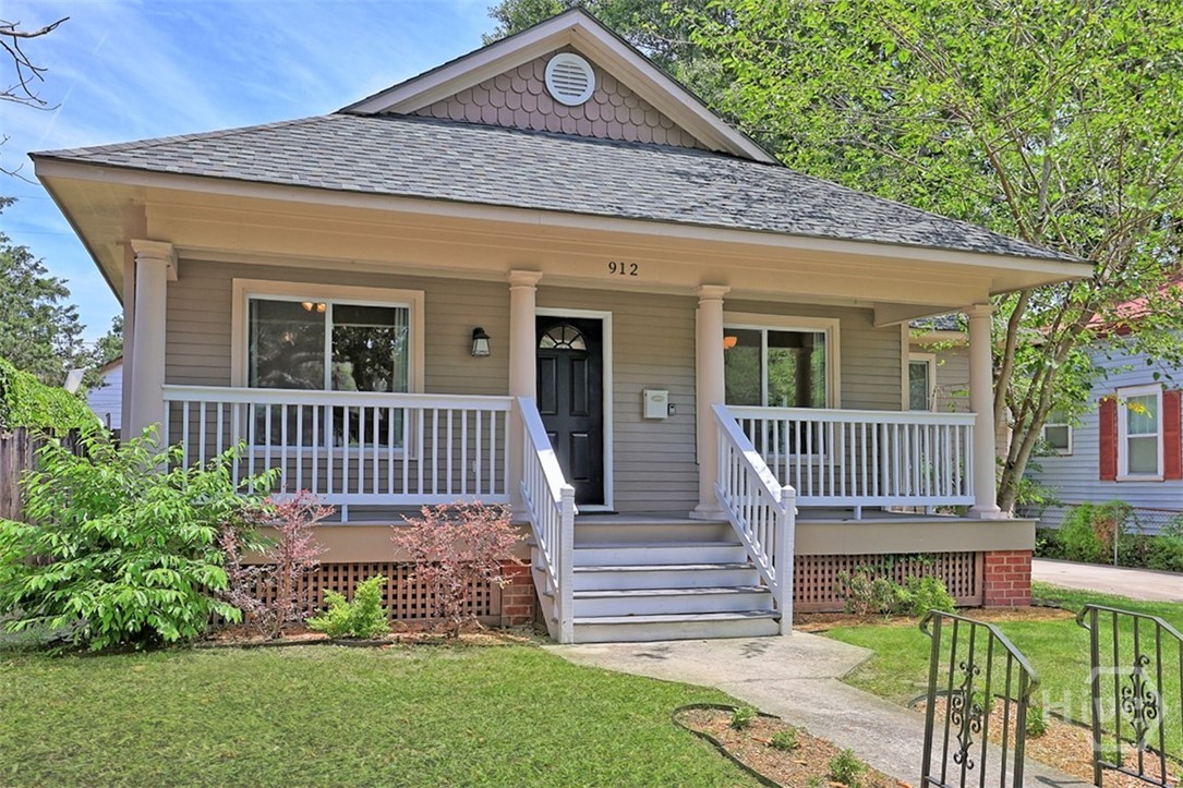 912 E 37th Street Property Photo 1