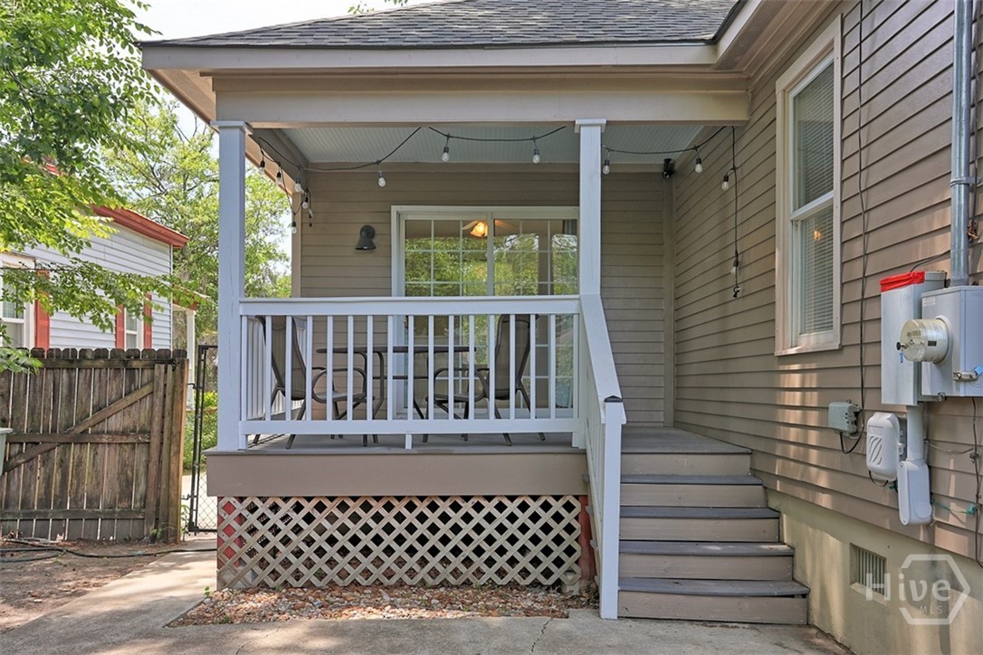 912 E 37th Street Property Photo 27