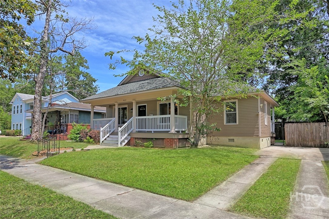 912 E 37th Street Property Photo 32